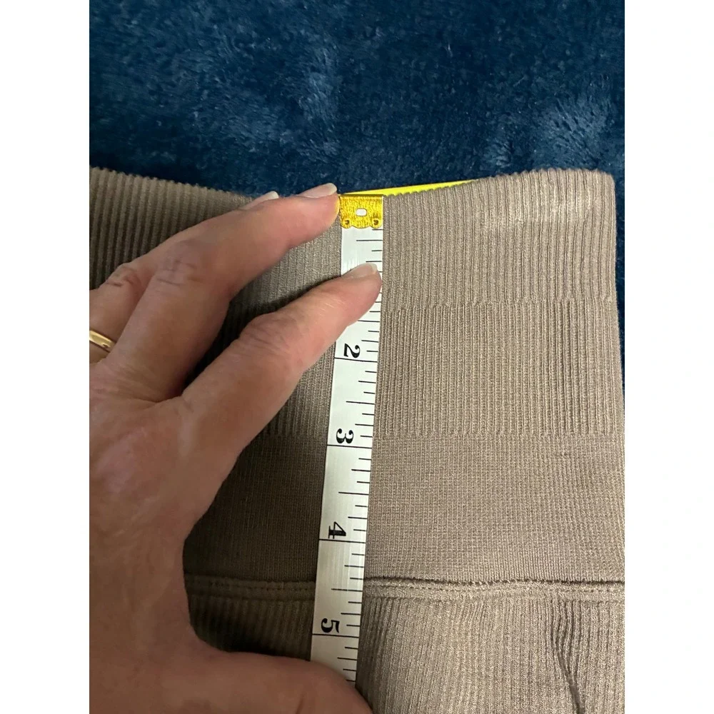 NWT All In Motion Tan High-Rise Leggings‎ Leggings Women's Size XS (C5)